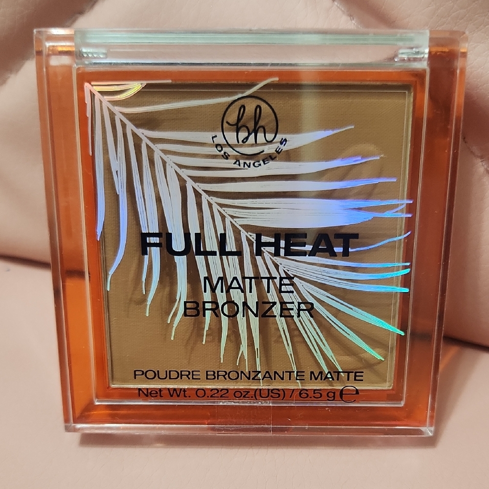 BH Cosmetics Full Heat Matte Bronzer - Tan Tuscany